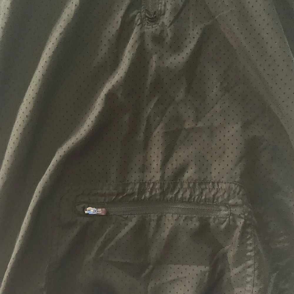 Mesh workout jacket - Picture 2 of 2